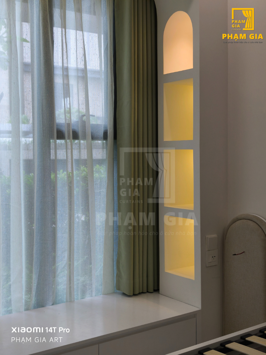 lap-dat-rem-cua-tai-lumiere-boulevard-toa-angelice-vinhomes-grand-park-tp-hcm