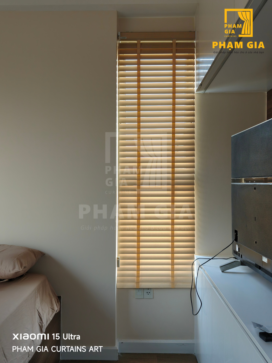 LẮP ĐẶT RÈM SÁO GỖ VÀ RÈM VẢI TẠI CHUNG CƯ GALAXY 9, SỐ 9 NGUYỄN KHOÁI, KHU PHỐ 6, PHƯỜNG VĨNH HỘI (QUẬN 4 CŨ), TP. HCM