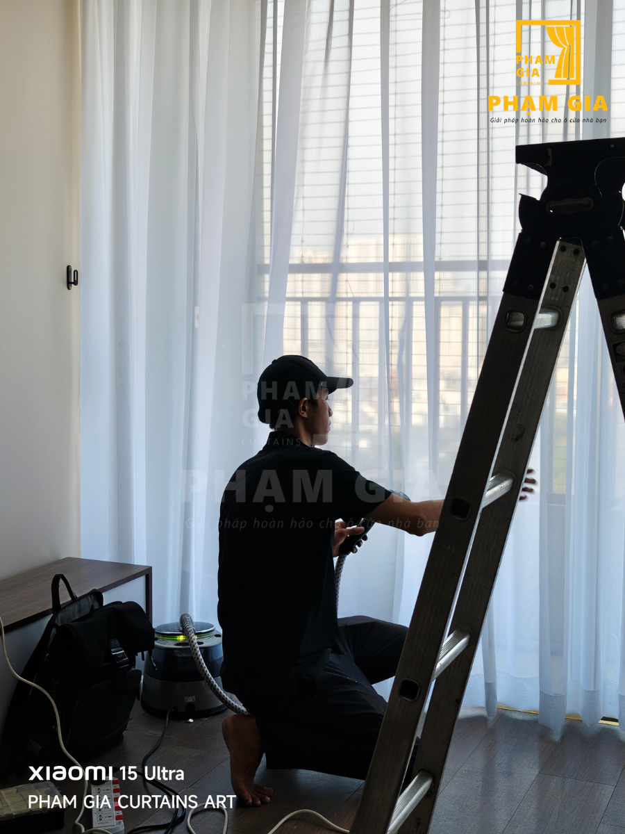 LẮP ĐẶT RÈM SÁO GỖ VÀ RÈM VẢI TẠI CHUNG CƯ GALAXY 9, SỐ 9 NGUYỄN KHOÁI, KHU PHỐ 6, PHƯỜNG VĨNH HỘI (QUẬN 4 CŨ), TP. HCM