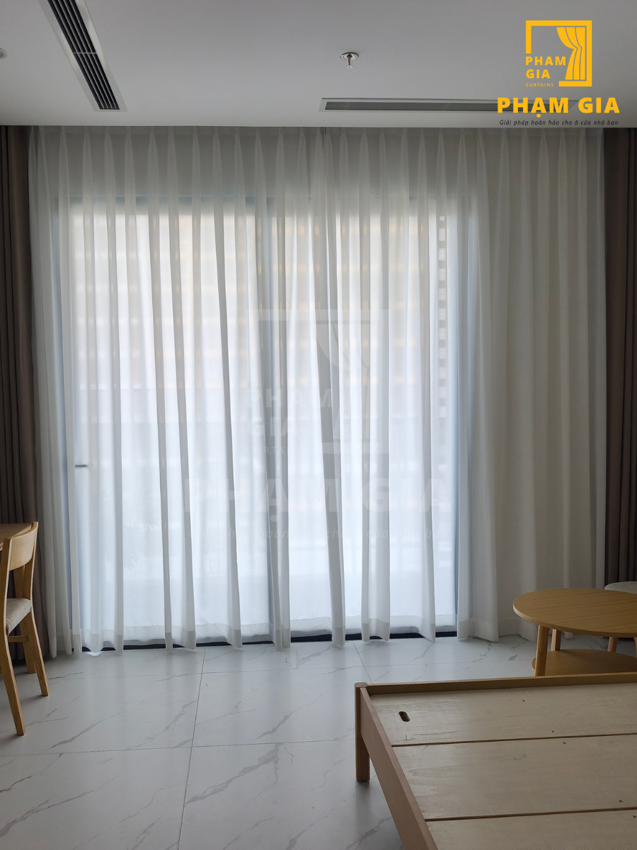 LẮP ĐẶT RÈM VẢI VÀ RÈM SÁO GỖ TẠI CHUNG CƯ OPUS ONE, TÒA OS5, VINHOMES GRAND PARK, QUẬN 9, TP.HCM